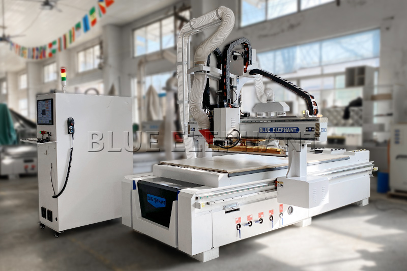 無(wú)孔工藝開(kāi)料機(jī)