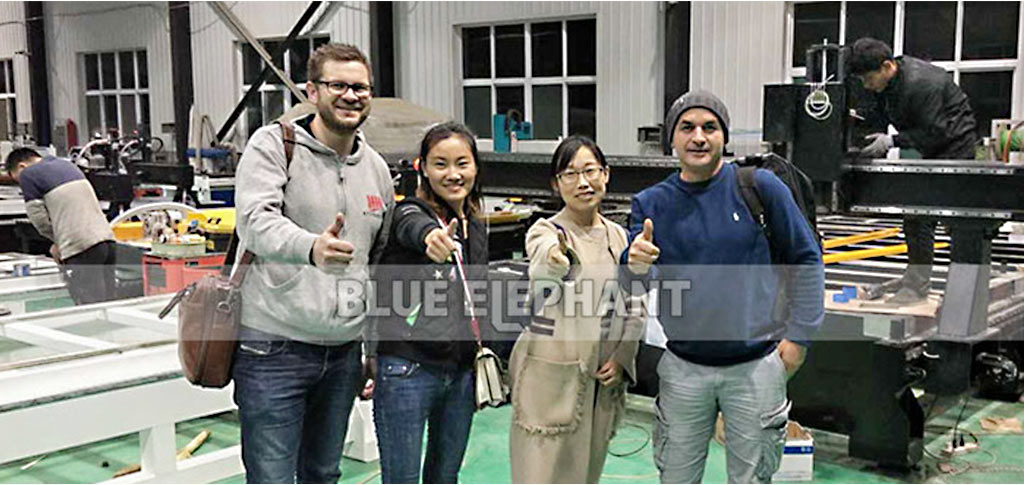 挪威客戶到藍象數控廠區實地考察